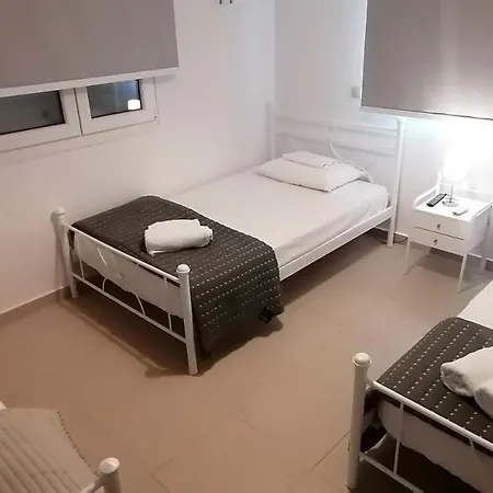 Dimitras House Case de vacanță *