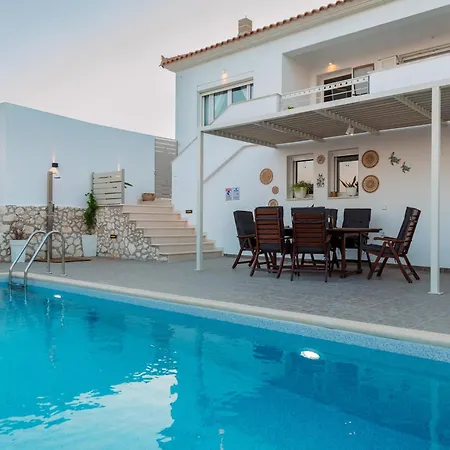 Dimitra's House With Private Pool בית נופש
