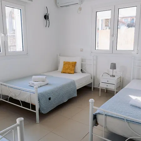 בית נופש Dimitra's House With Private Pool *