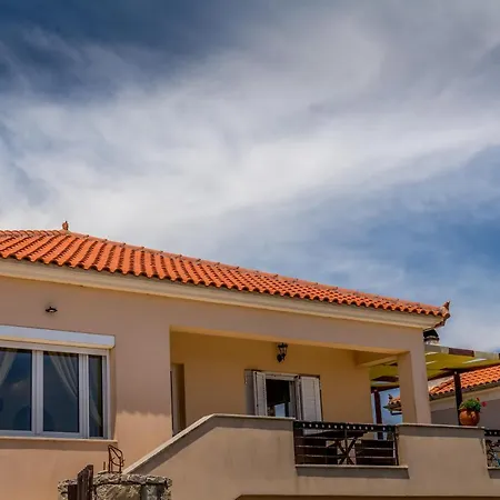 Holiday home Dimitras House *