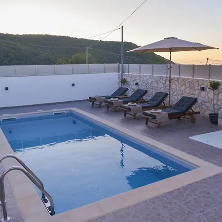 Holiday home Dimitras House