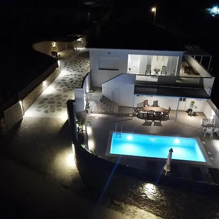 Dimitras House *