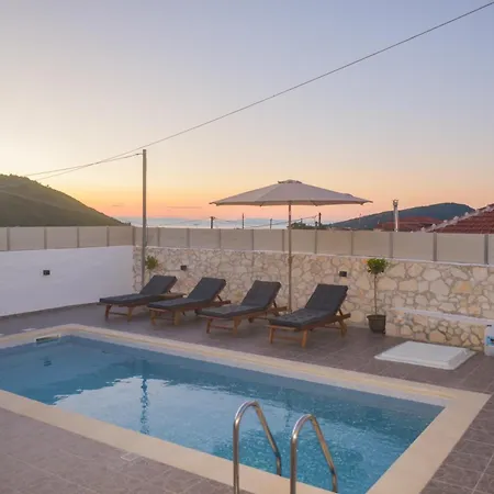 Dimitras House Holiday home