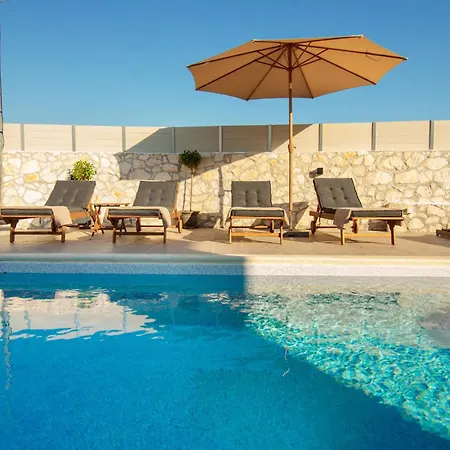 Dimitra's House With Private Pool